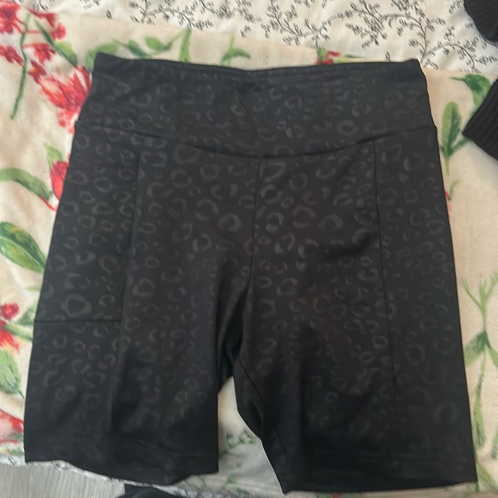 Women’s biker shorts